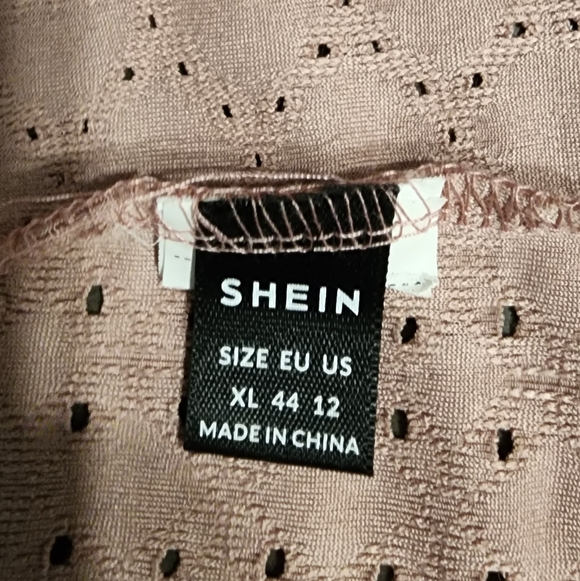 NWOT Light Mauve Sleeveless Eyelet Top - Picture 5 of 7